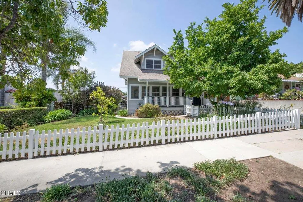 2330 Yosemite Dr, Eagle Rock, CA 90041