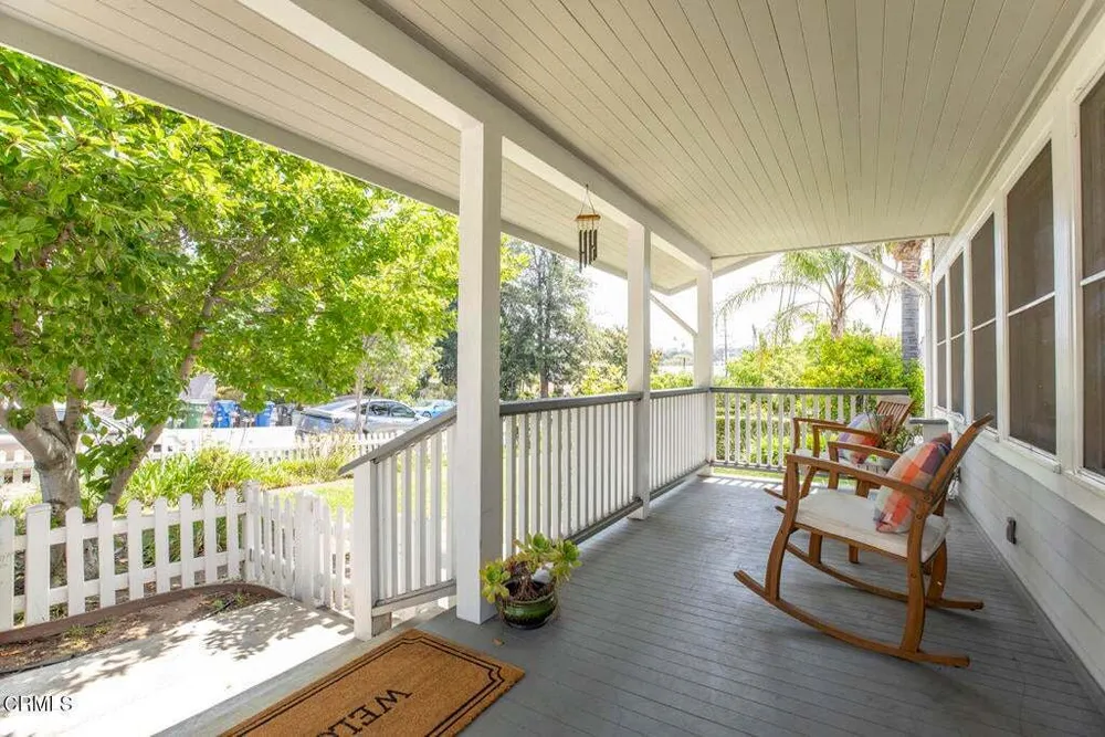 2330 Yosemite Dr, Eagle Rock, CA 90041