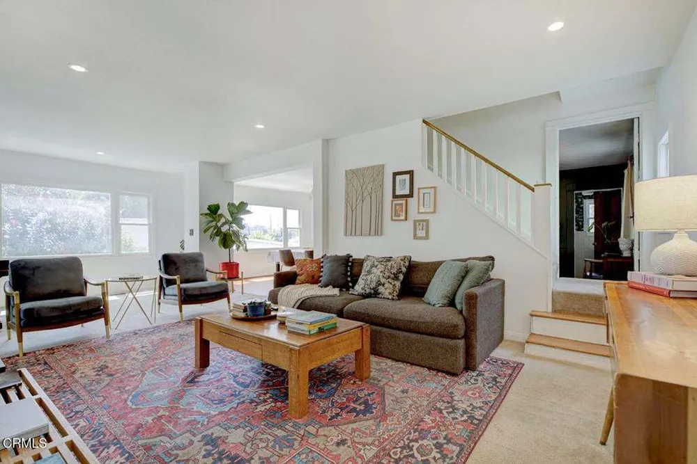 2330 Yosemite Dr, Eagle Rock, CA 90041