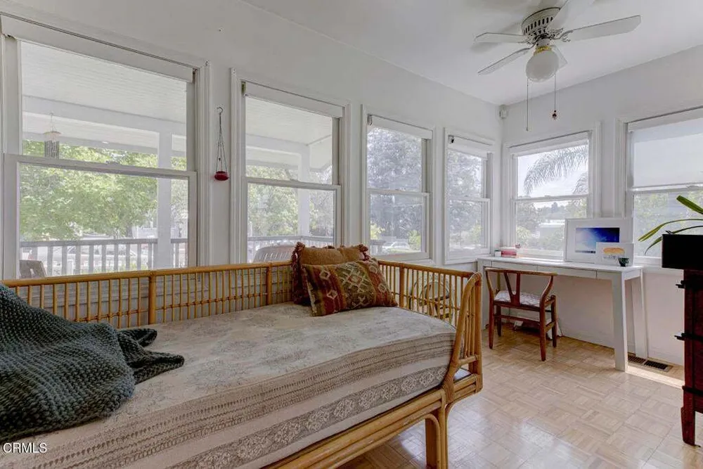 2330 Yosemite Dr, Eagle Rock, CA 90041