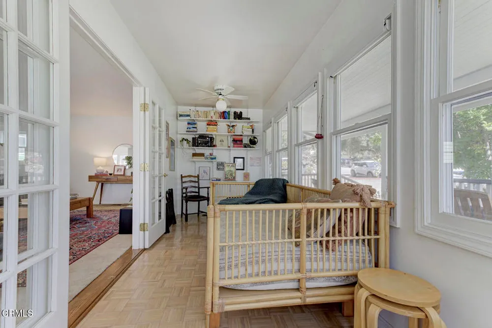 2330 Yosemite Dr, Eagle Rock, CA 90041