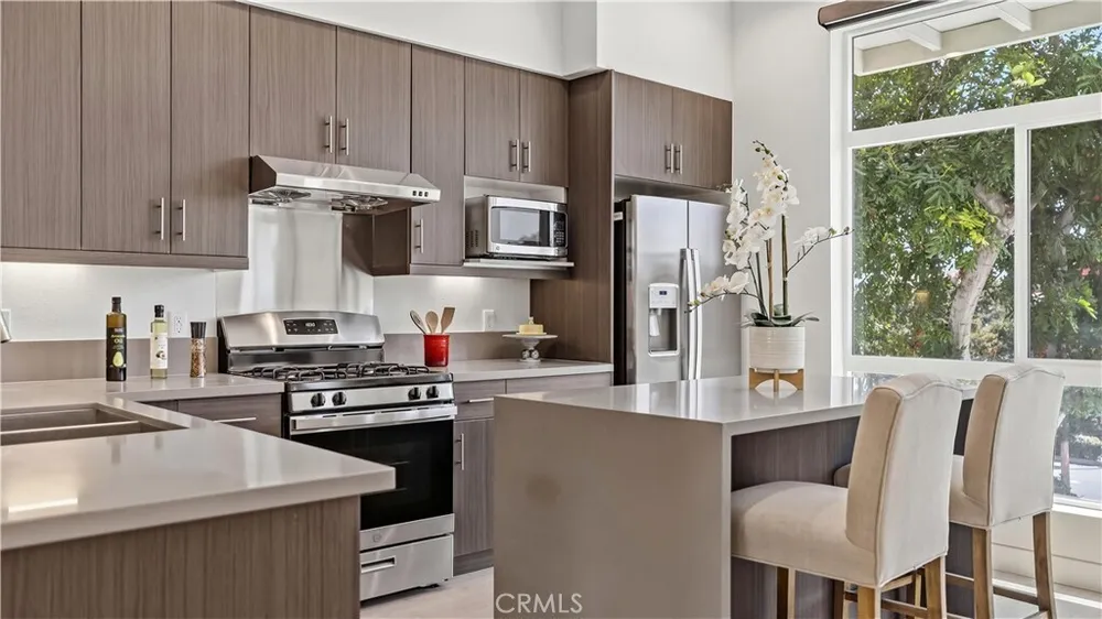 15 S Chapel Ave, Alhambra, CA 91801