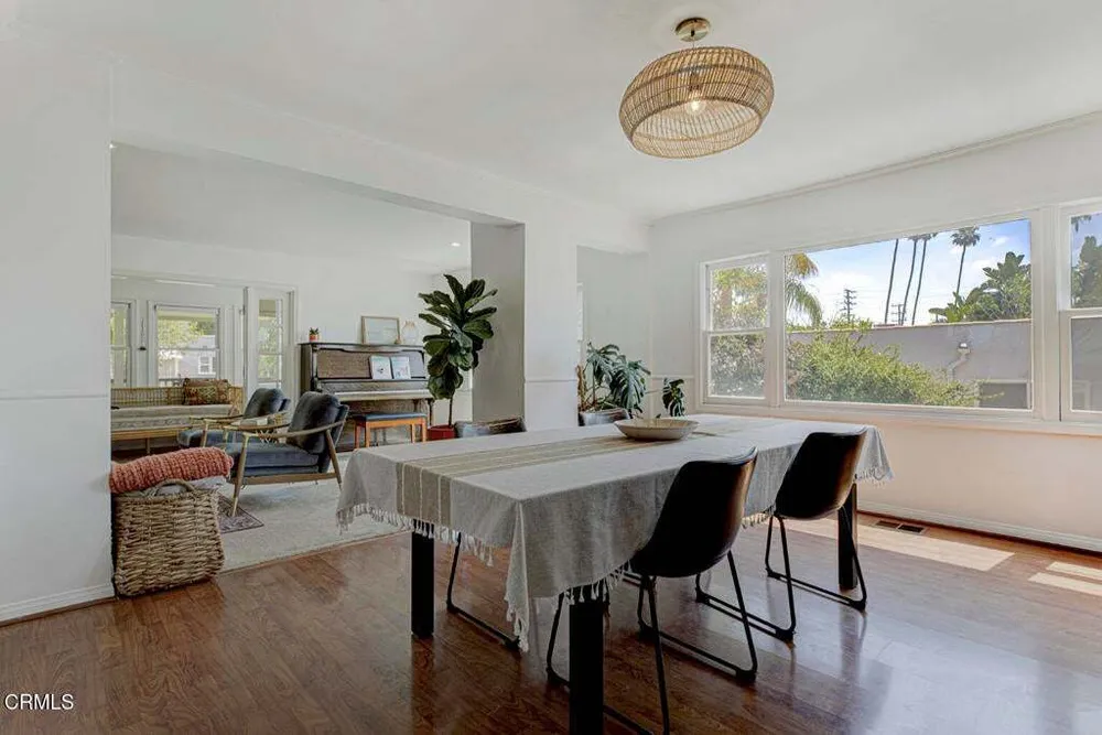 2330 Yosemite Dr, Eagle Rock, CA 90041