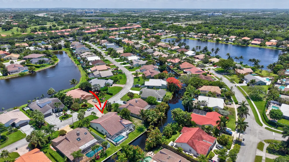 7069 NW 3rd Ave, Boca Raton, FL 33487