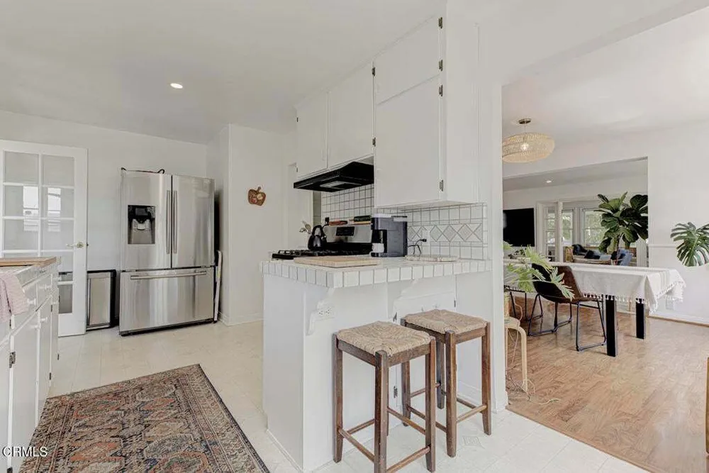 2330 Yosemite Dr, Eagle Rock, CA 90041