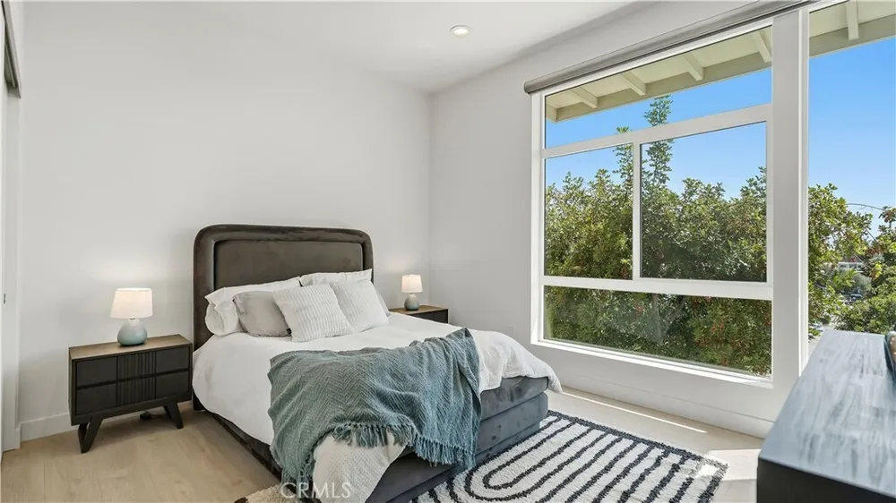 15 S Chapel Ave, Alhambra, CA 91801