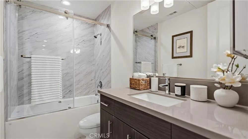 15 S Chapel Ave, Alhambra, CA 91801
