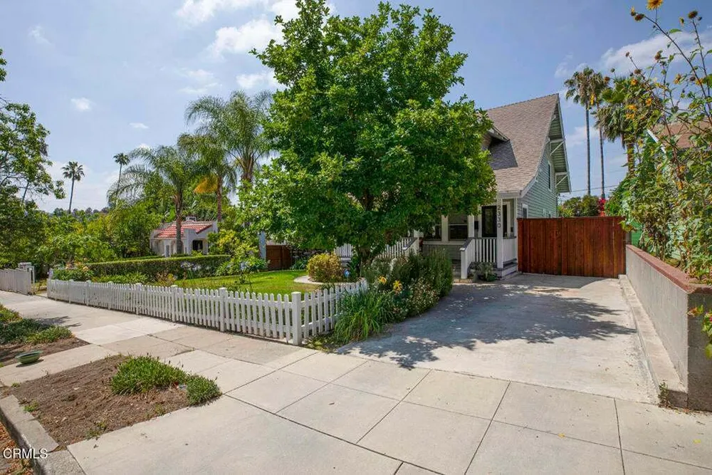 2330 Yosemite Dr, Eagle Rock, CA 90041
