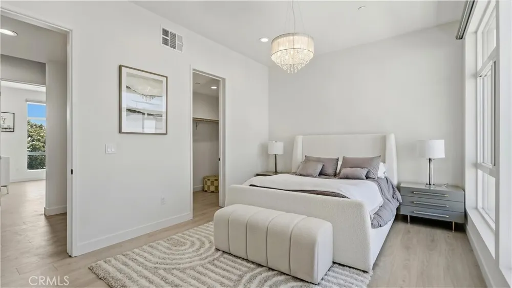 15 S Chapel Ave, Alhambra, CA 91801