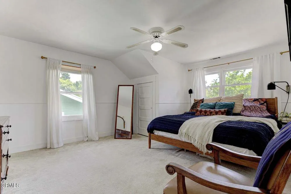 2330 Yosemite Dr, Eagle Rock, CA 90041