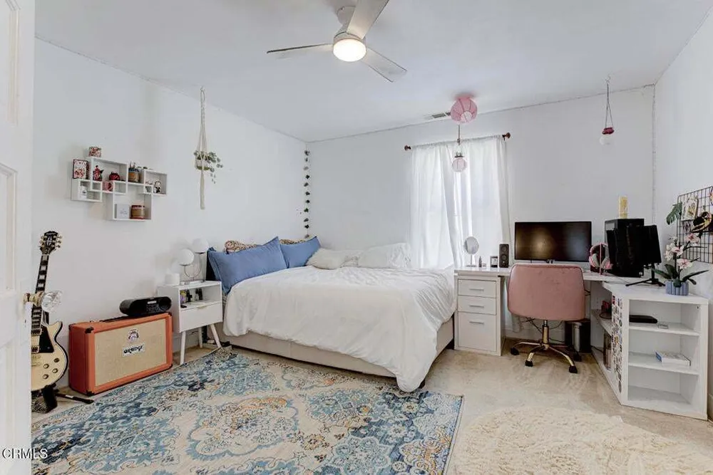 2330 Yosemite Dr, Eagle Rock, CA 90041