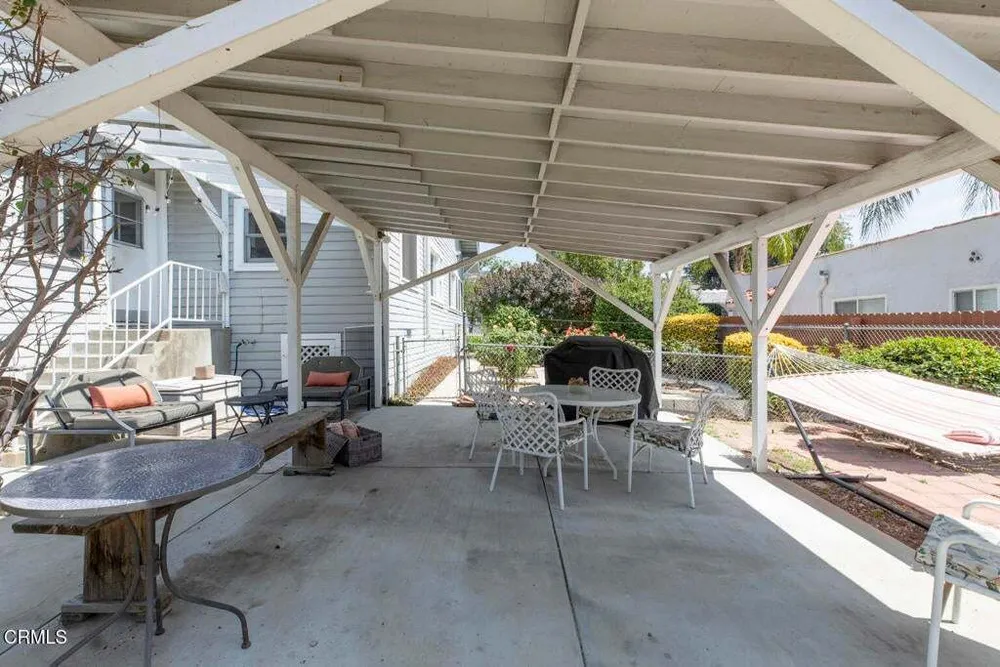2330 Yosemite Dr, Eagle Rock, CA 90041