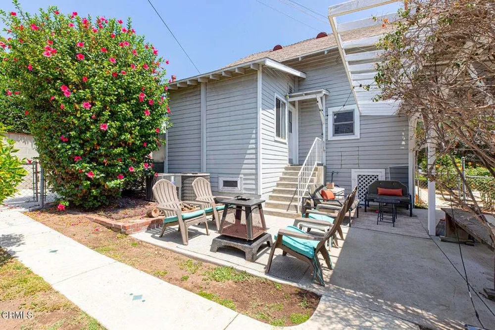 2330 Yosemite Dr, Eagle Rock, CA 90041