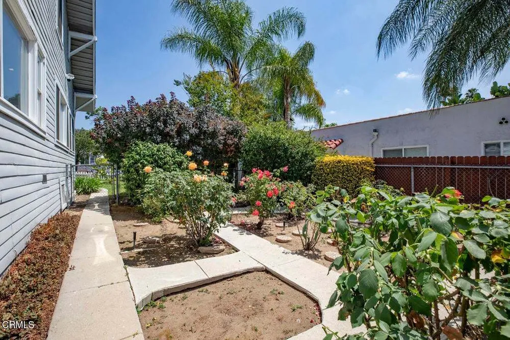 2330 Yosemite Dr, Eagle Rock, CA 90041