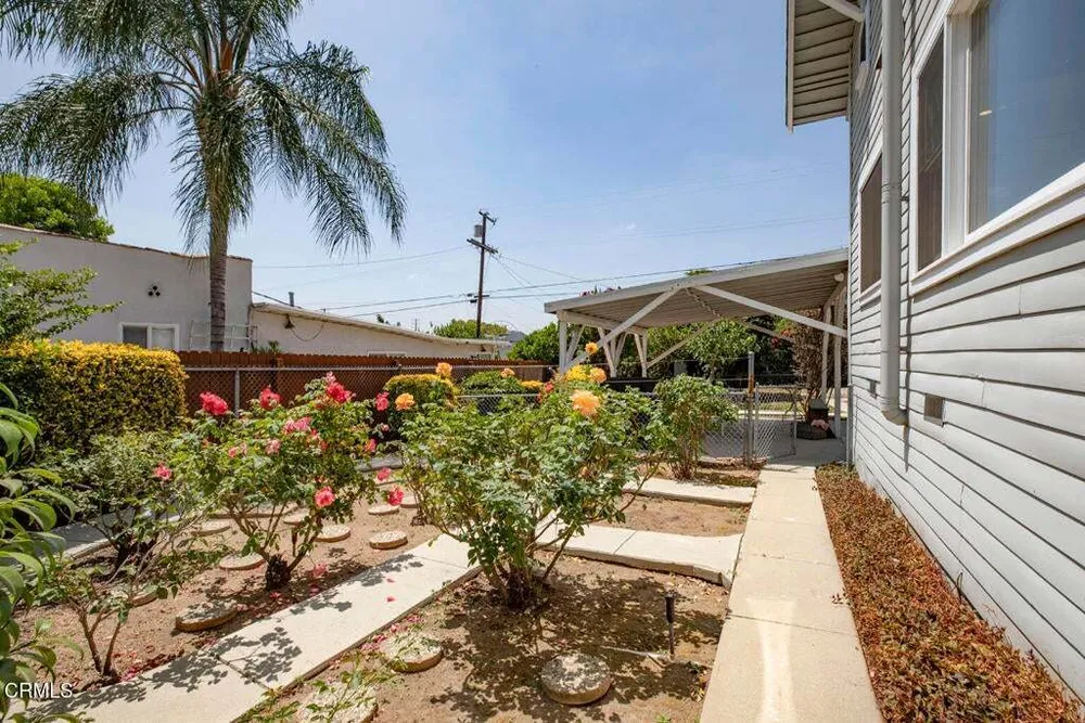 2330 Yosemite Dr, Eagle Rock, CA 90041