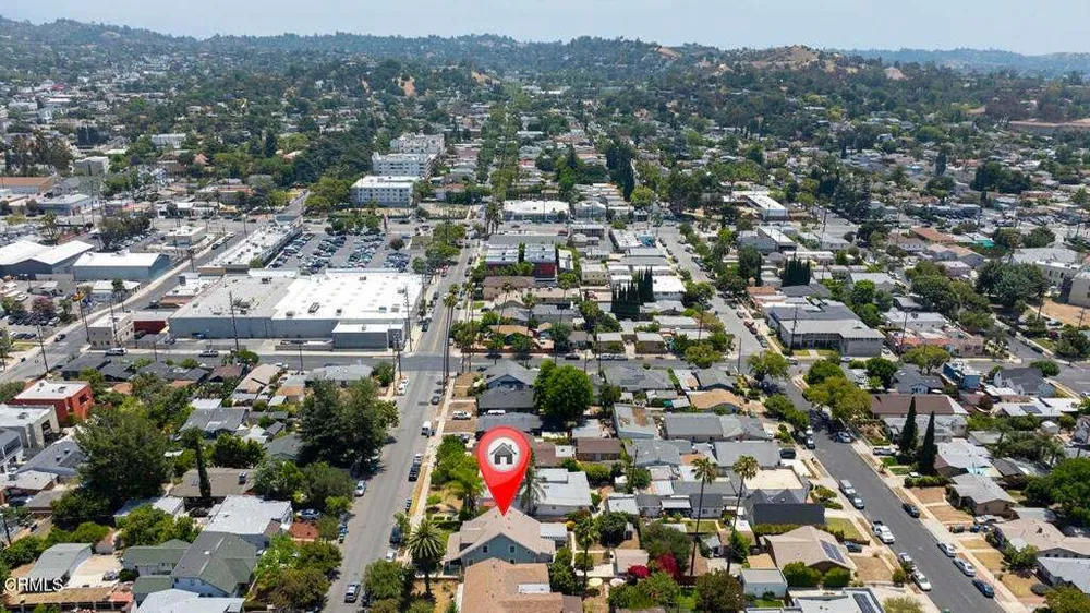2330 Yosemite Dr, Eagle Rock, CA 90041