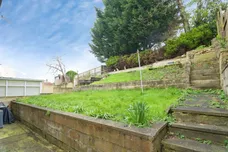 Greenside Crescent, HUDDERSFIELD