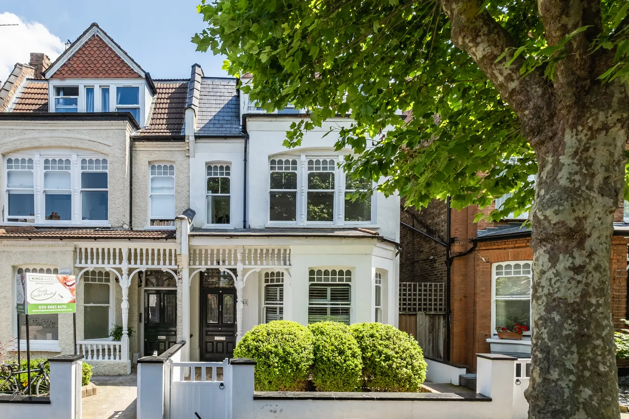 Kings Avenue, London, N10 photo 11