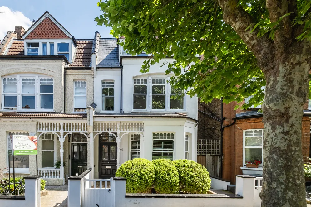 Kings Avenue, London, N10 photo 11