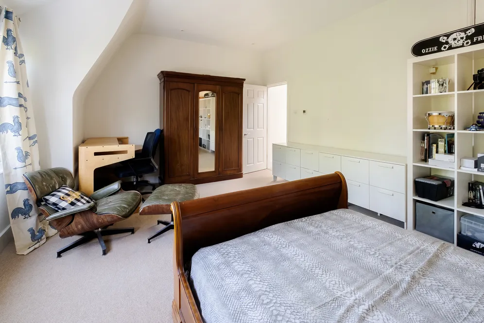 Kings Avenue, London, N10 photo 27