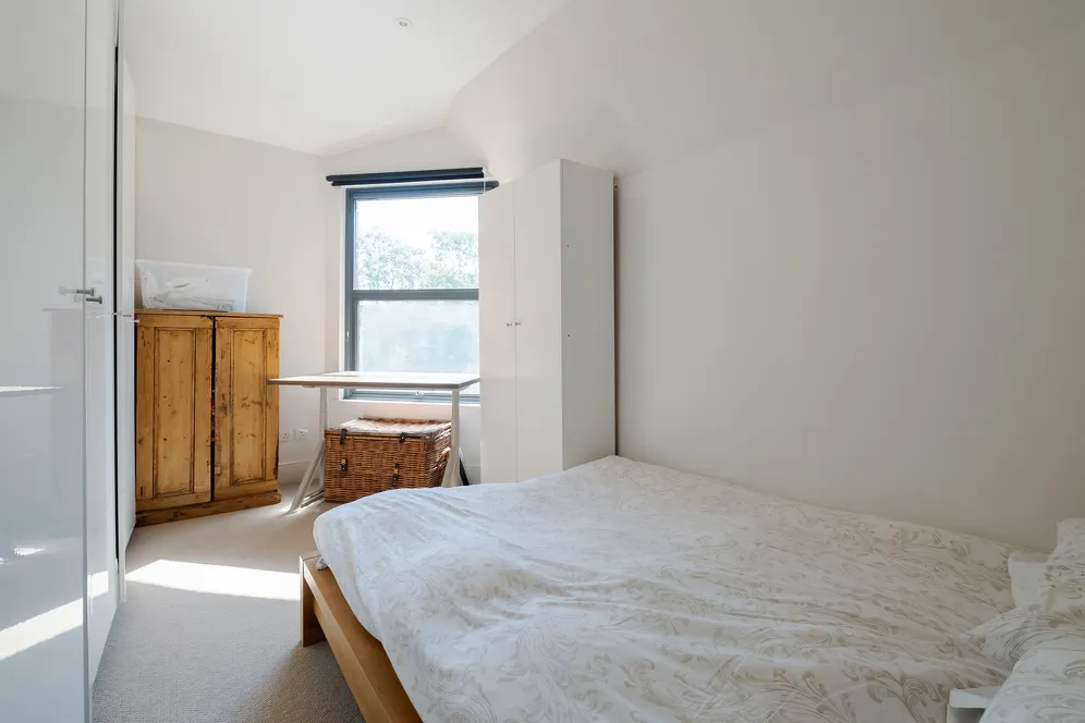 Kings Avenue, London, N10 photo 32