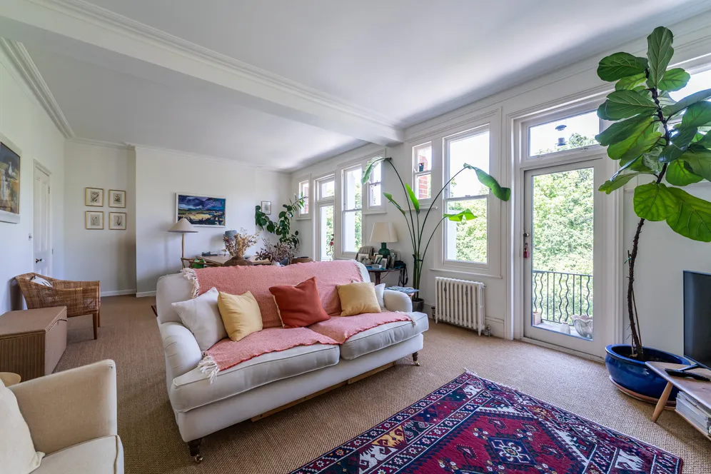 Prince Of Wales Drive, London, SW11 photo 6
