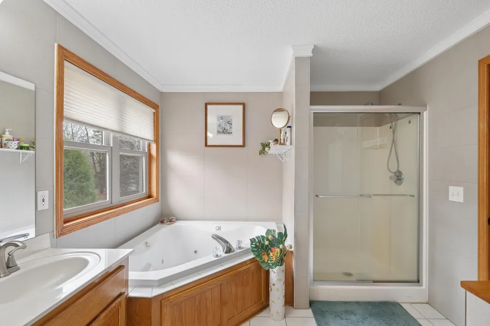 10924 Andover Ct, Inver Grove Heights, MN 55077