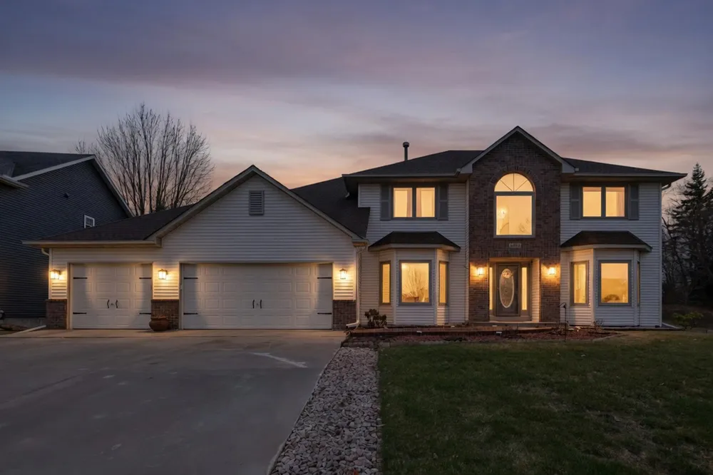 10924 Andover Ct, Inver Grove Heights, MN 55077