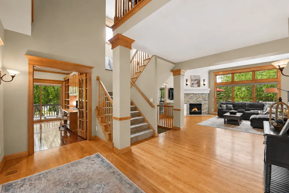 3312 Crestmoor Bay, Woodbury, MN 55125