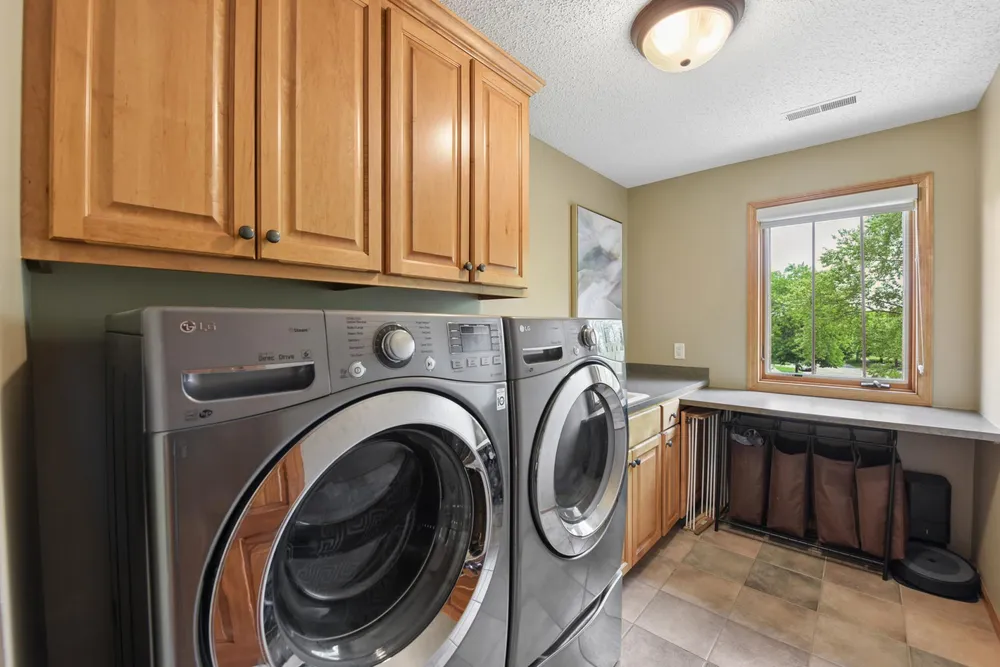 3312 Crestmoor Bay, Woodbury, MN 55125