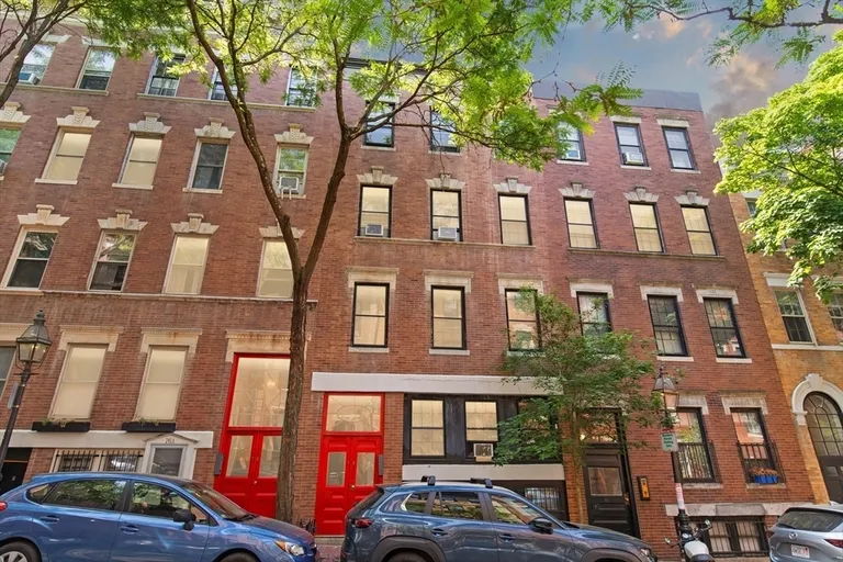 78 Phillips St, Boston, MA 02114