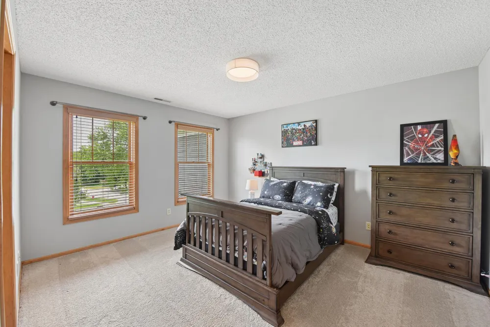 3312 Crestmoor Bay, Woodbury, MN 55125