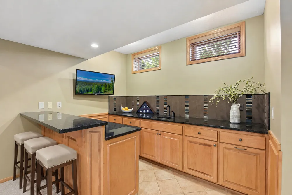 3312 Crestmoor Bay, Woodbury, MN 55125