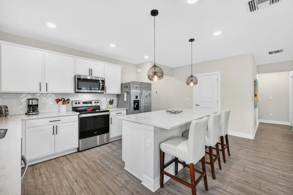 3165 Tamarind Dr, Lauderdale Lakes, FL 33311