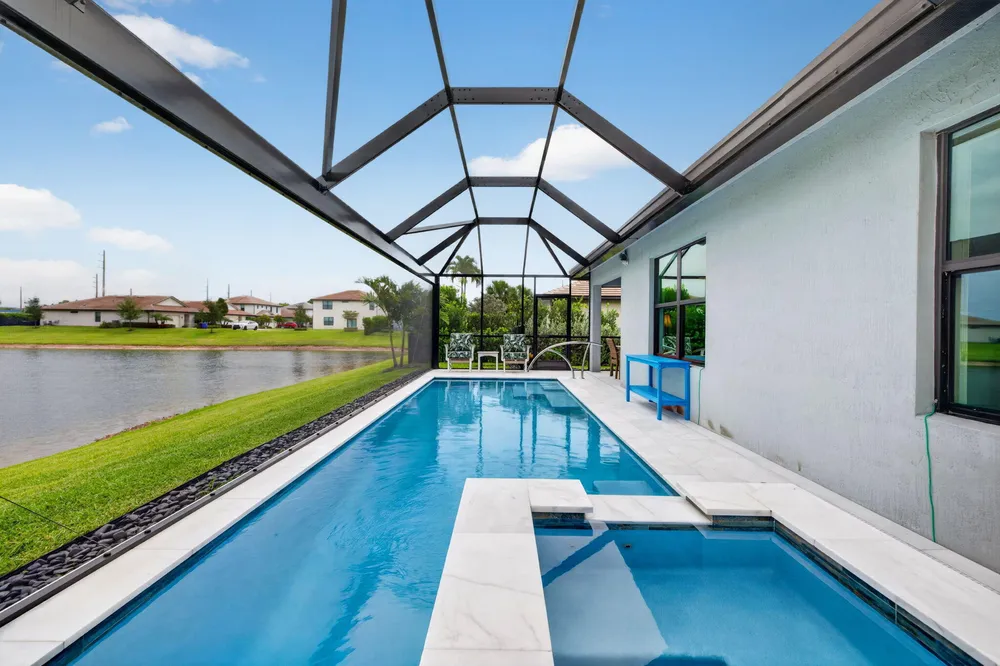 3165 Tamarind Dr, Lauderdale Lakes, FL 33311