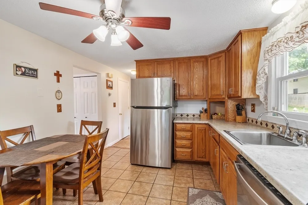 41 Ord St, Salem, MA 01970