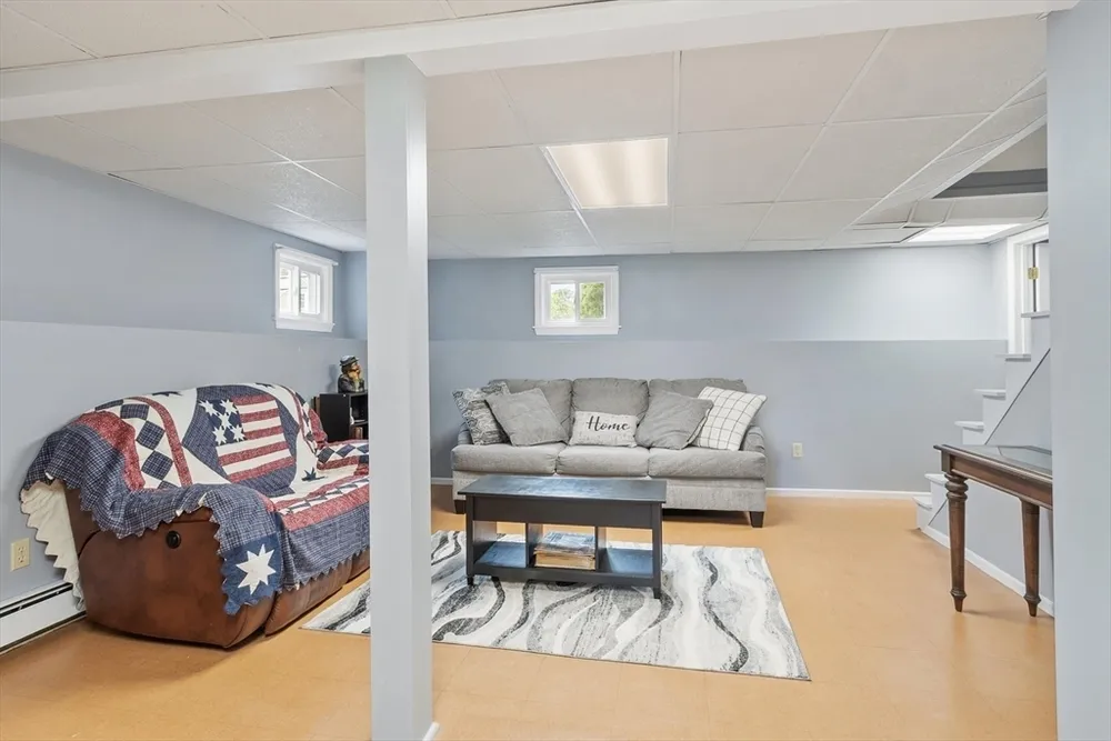 41 Ord St, Salem, MA 01970