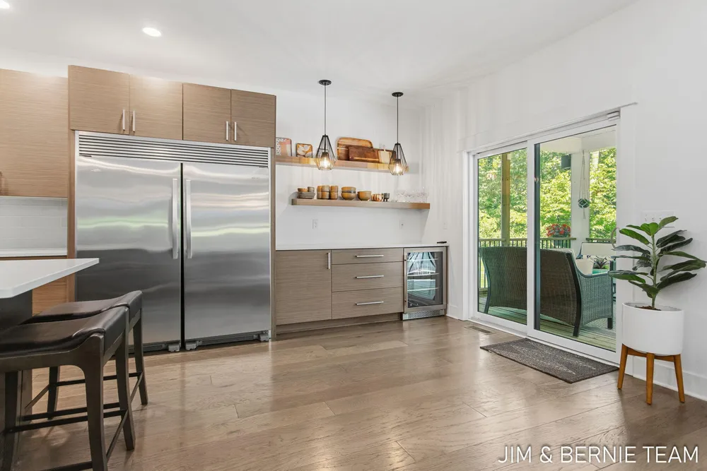 6225 LIGHTHOUSE CT, Saugatuck, MI 49453