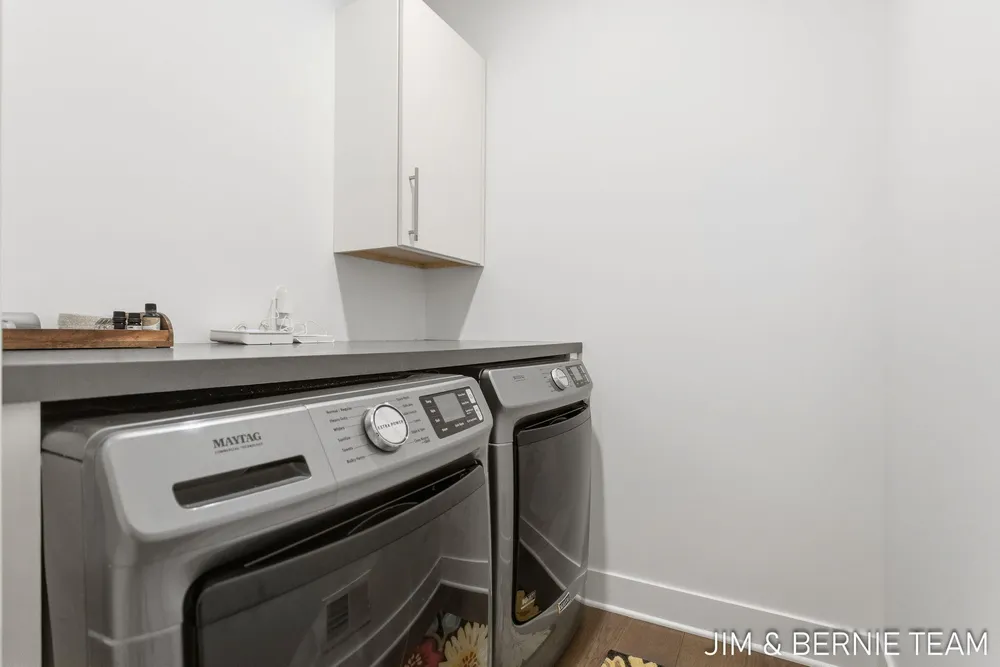 6225 LIGHTHOUSE CT, Saugatuck, MI 49453