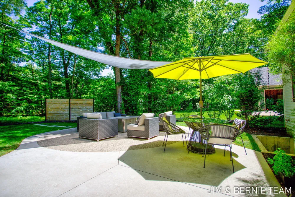 6225 LIGHTHOUSE CT, Saugatuck, MI 49453