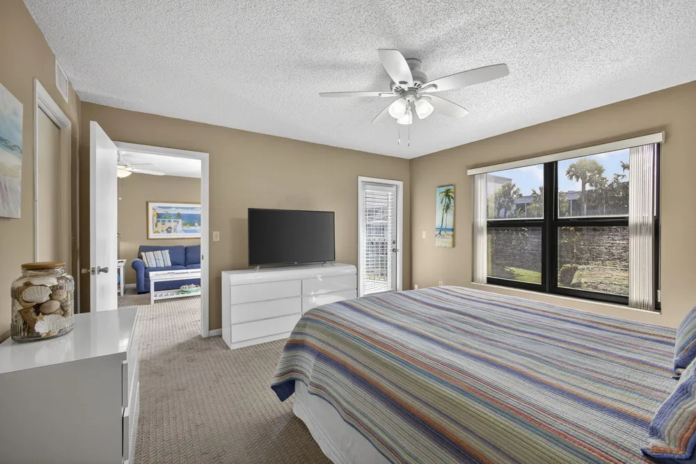 896 S Federal Hwy, Lantana, FL 33462
