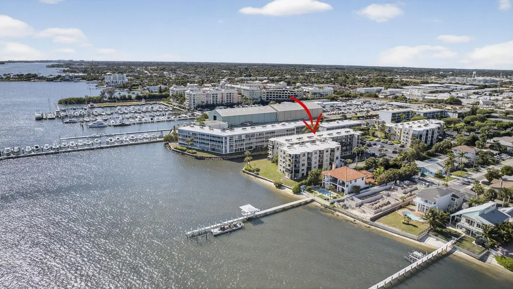896 S Federal Hwy, Lantana, FL 33462