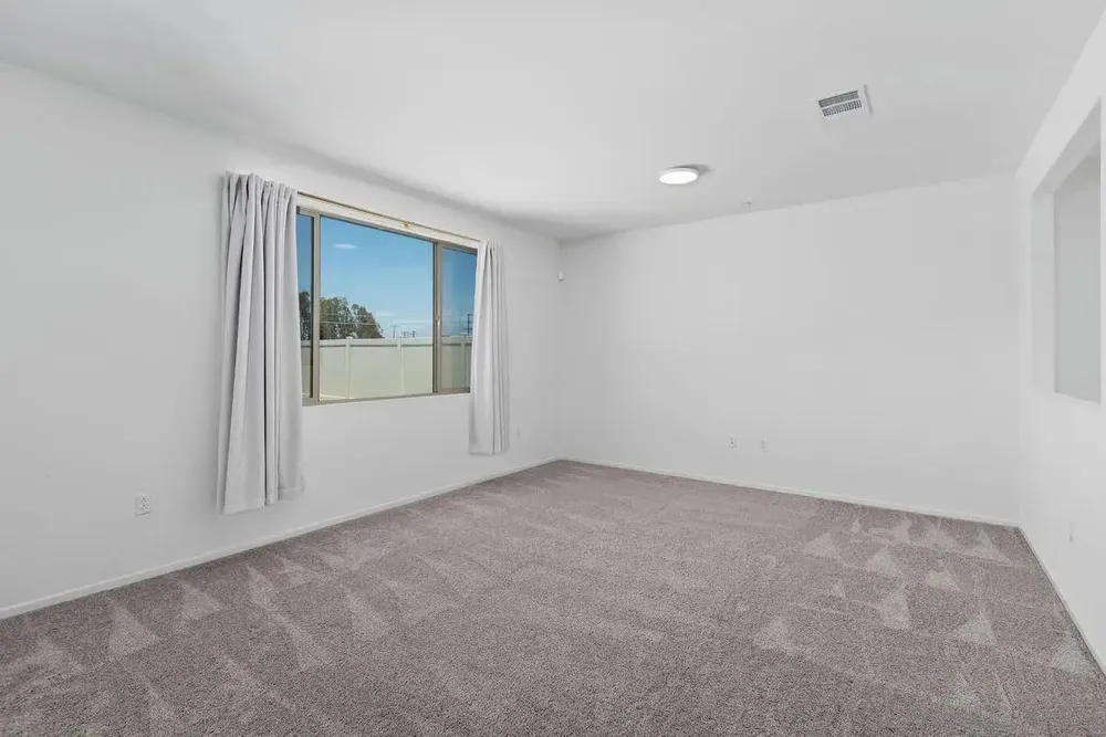 4872 Goldfinch St, Hemet, CA 92545