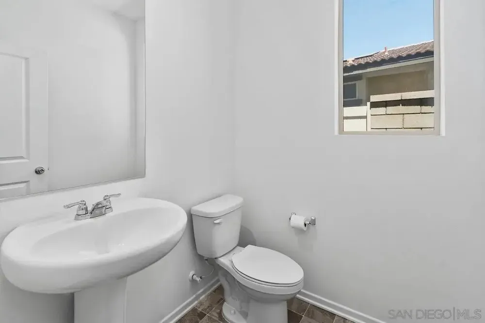 4872 Goldfinch St, Hemet, CA 92545