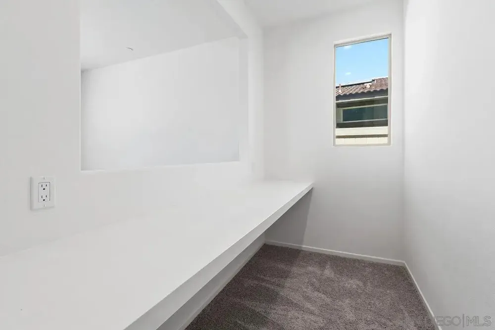 4872 Goldfinch St, Hemet, CA 92545