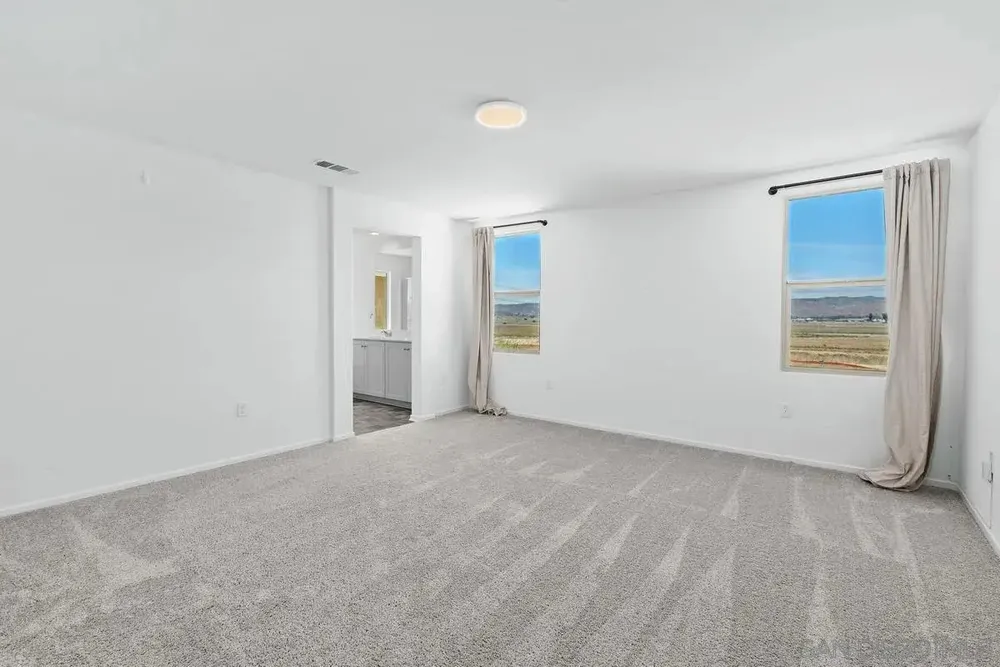 4872 Goldfinch St, Hemet, CA 92545