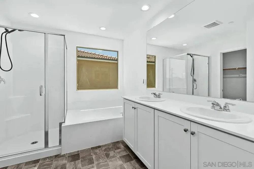 4872 Goldfinch St, Hemet, CA 92545