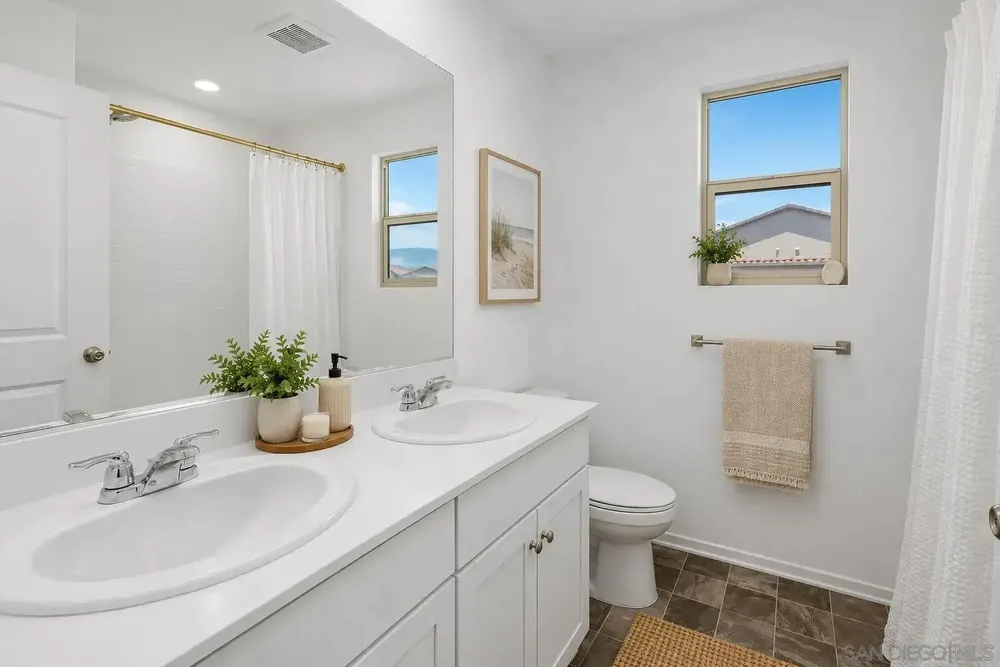 4872 Goldfinch St, Hemet, CA 92545