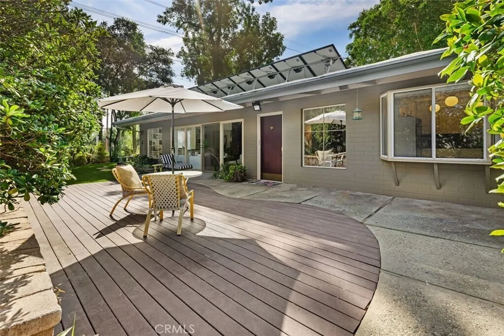444 Oneida Dr, Pasadena, CA 91107