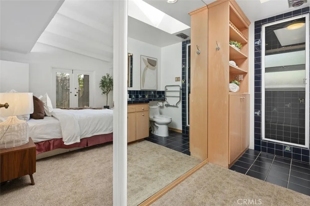 444 Oneida Dr, Pasadena, CA 91107